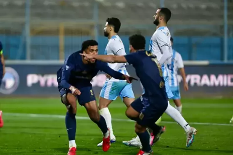 قبل الصدام المنتظر.. من يتفوق بين الزمالك وبيراميدز في حضور الحكم المصري؟ 